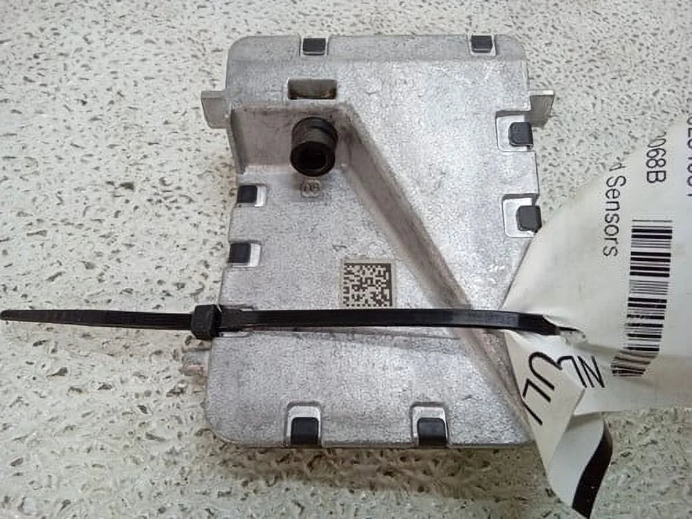 Pre-Owned 2019 Toyota Camry Front Lane Departure Camera 8646C-06060 OEM (Good)